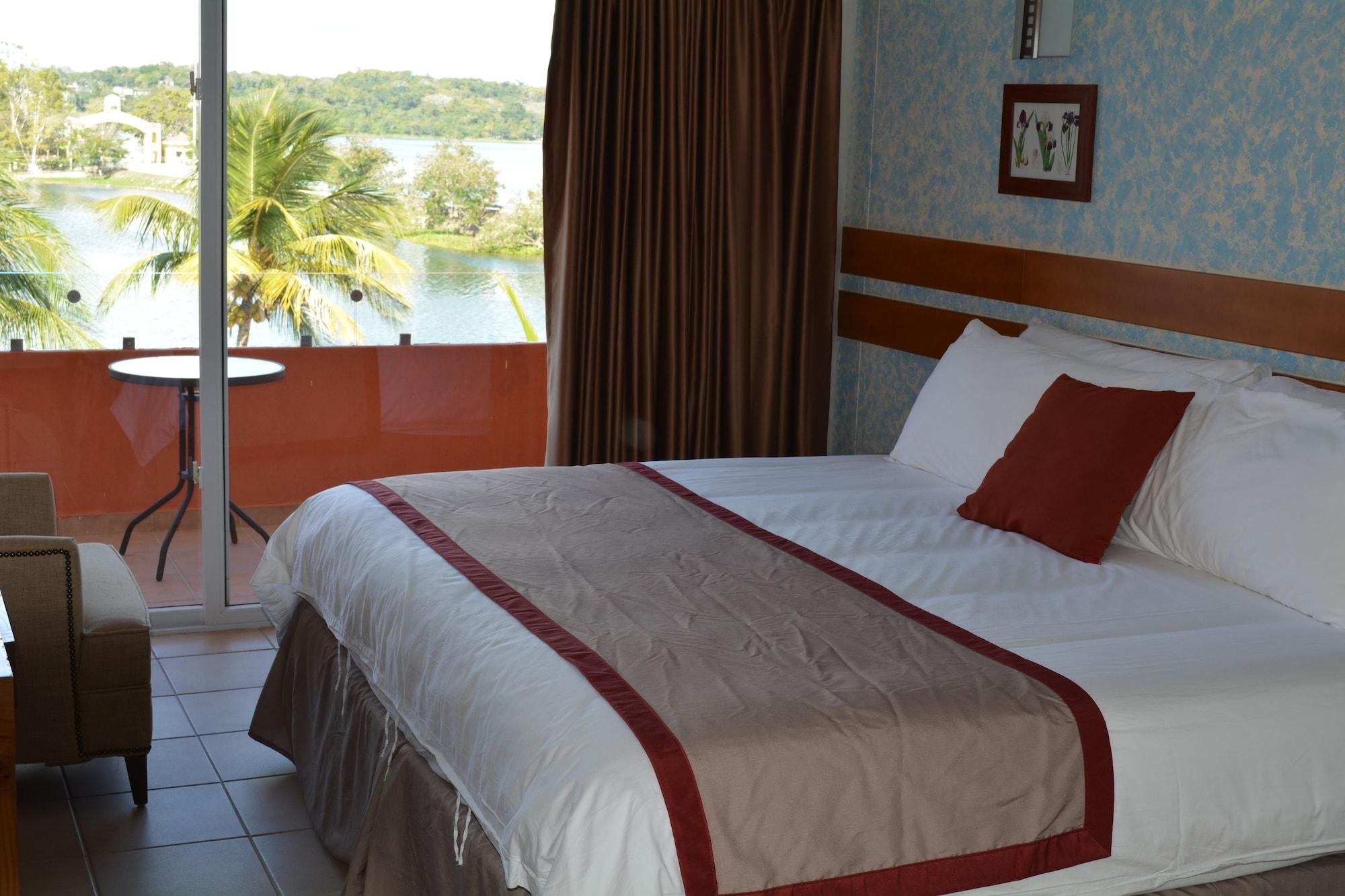Peten Esplendido Флорес Экстерьер фото