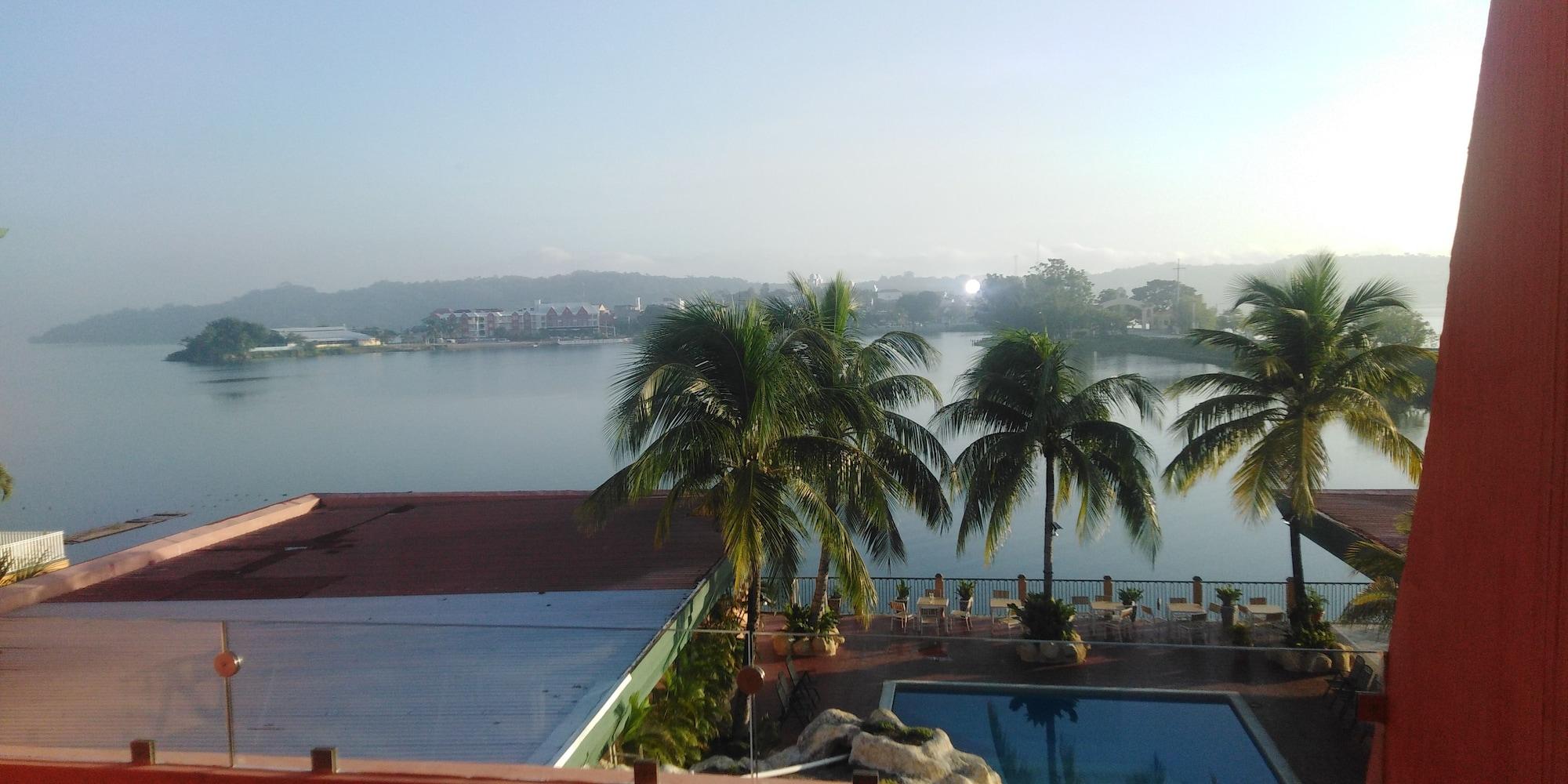 Peten Esplendido Флорес Экстерьер фото